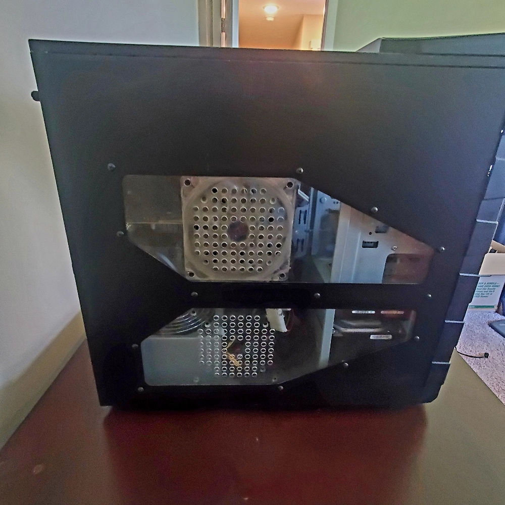 Computer and Monitor - Picture 2 of 3